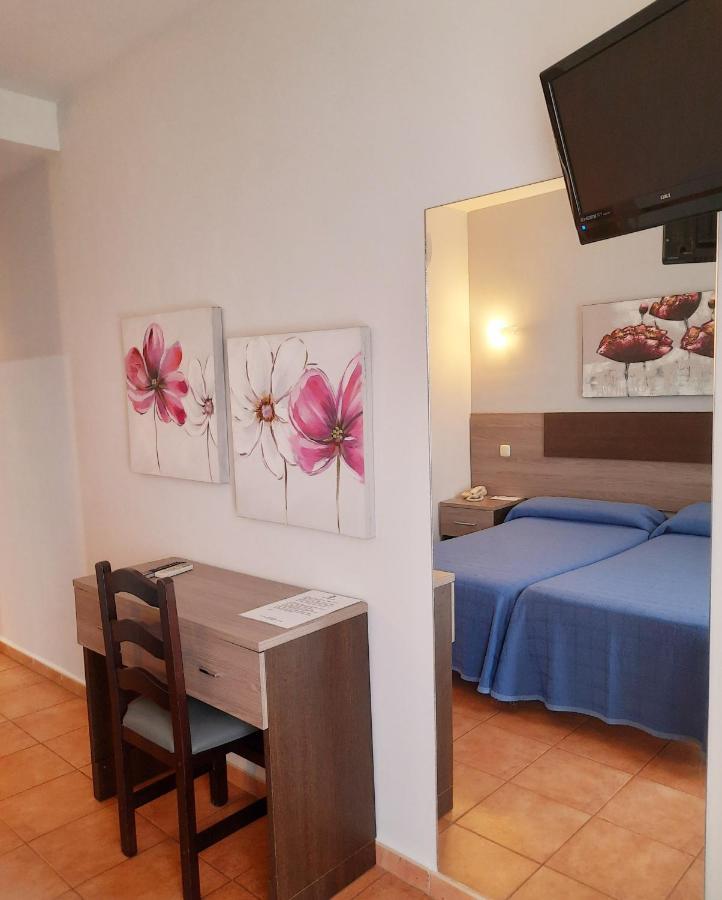 Hostal La Colonia Marbella Zewnętrze zdjęcie