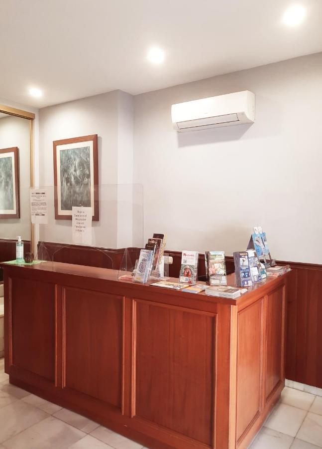 Hostal La Colonia Marbella Zewnętrze zdjęcie